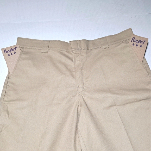 Dickies FLEX Shorts Mens Size 40" Khaki Work Relaxed Fit 5 pockets 11" inseam - Picture 2 of 13